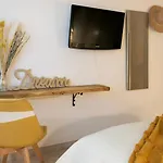 Appartamento Elegante Bilocale Con Vista Mare E Parcheggio *