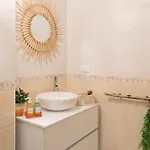 Elegante Bilocale Con Vista Mare E Parcheggio 아파트 *