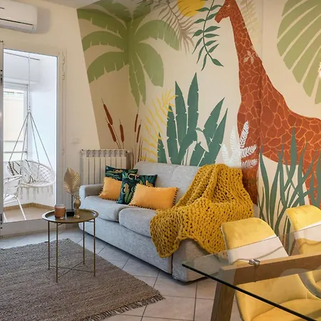 Elegante Bilocale Con Vista Mare E Parcheggio Lägenhet