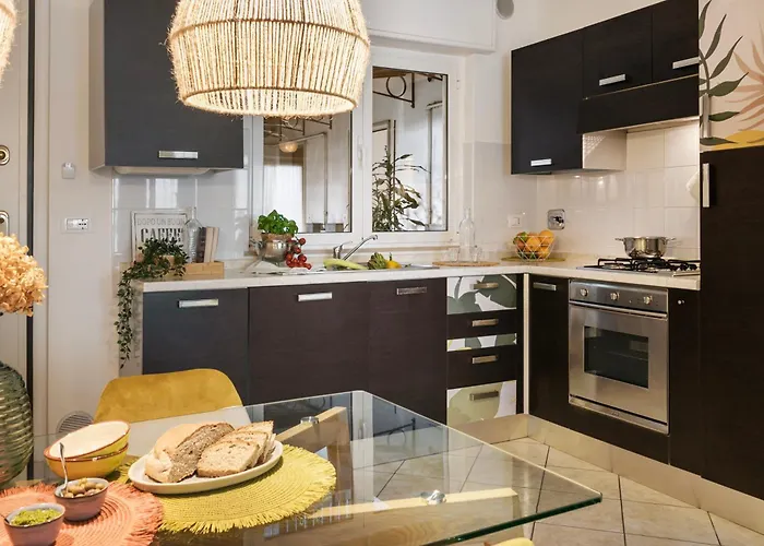 Elegante Bilocale Con Vista Mare E Parcheggio *